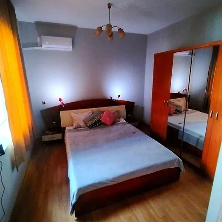 Beachside Center # 3 Apartment Varna